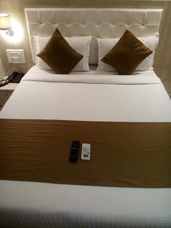 Hotel Grace Inn Bombay Habitación foto
