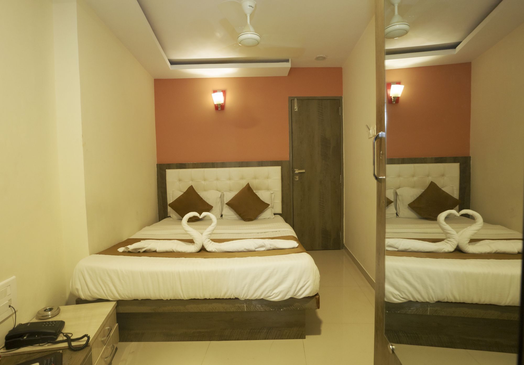 Hotel Grace Inn Bombay Exterior foto
